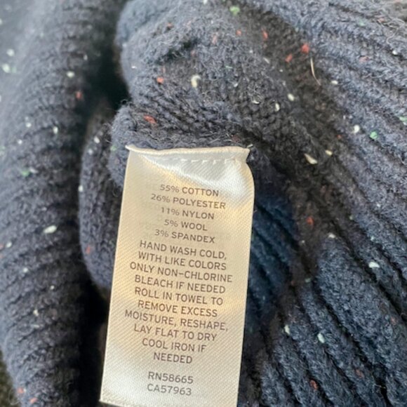 Treasure & Bond Navy Cropped Cable Knit Sweater Vest (L) - Picture 9 of 9